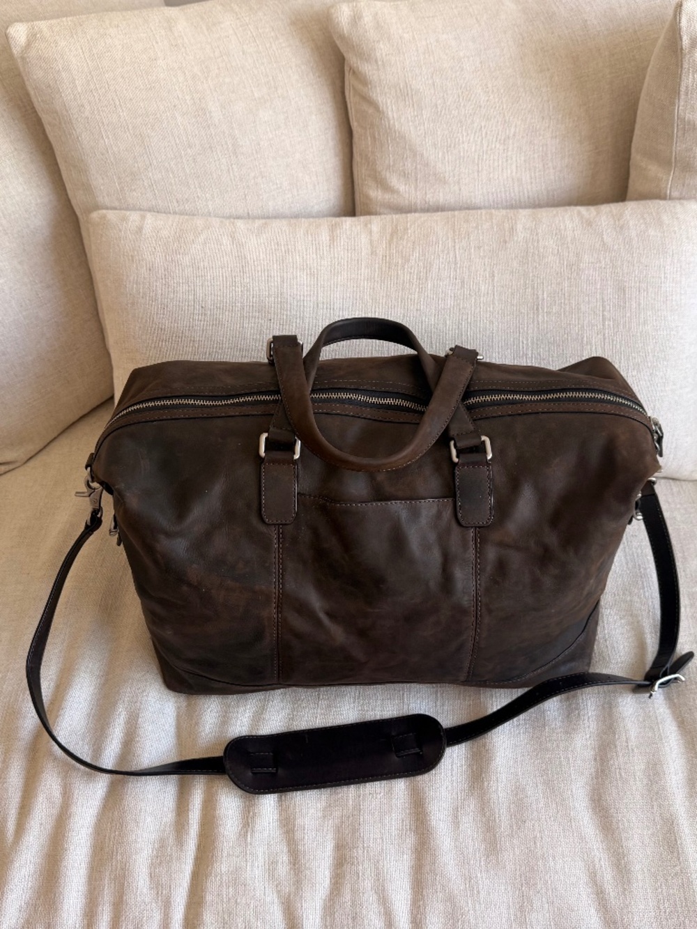 Frye Logan overnight bag